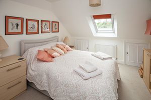 Bedroom- click for photo gallery